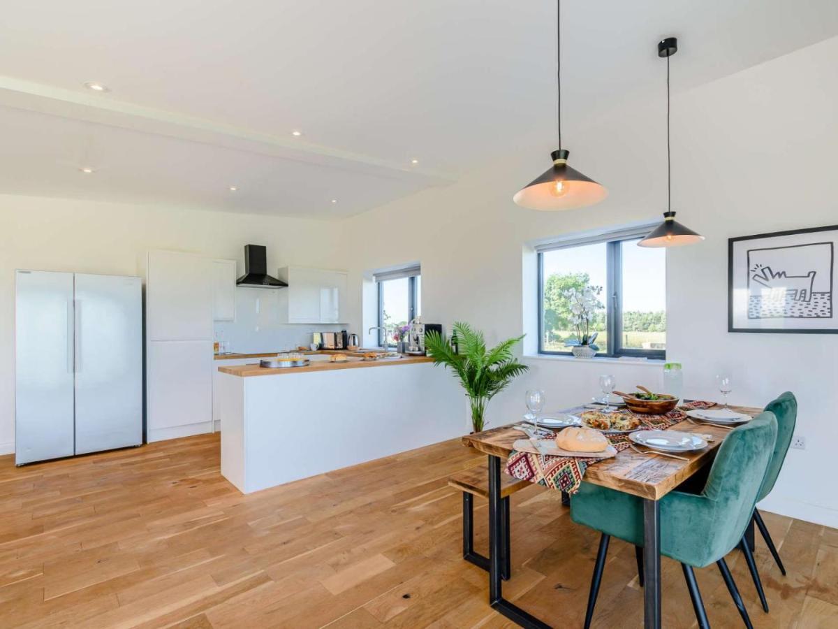 2-Bed Modern Bungalow - Outstanding Country Views Harrogate Bagian luar foto